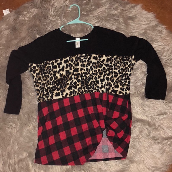 Large Red Plaid Leopard Tie Knot - Picture 2 of 7